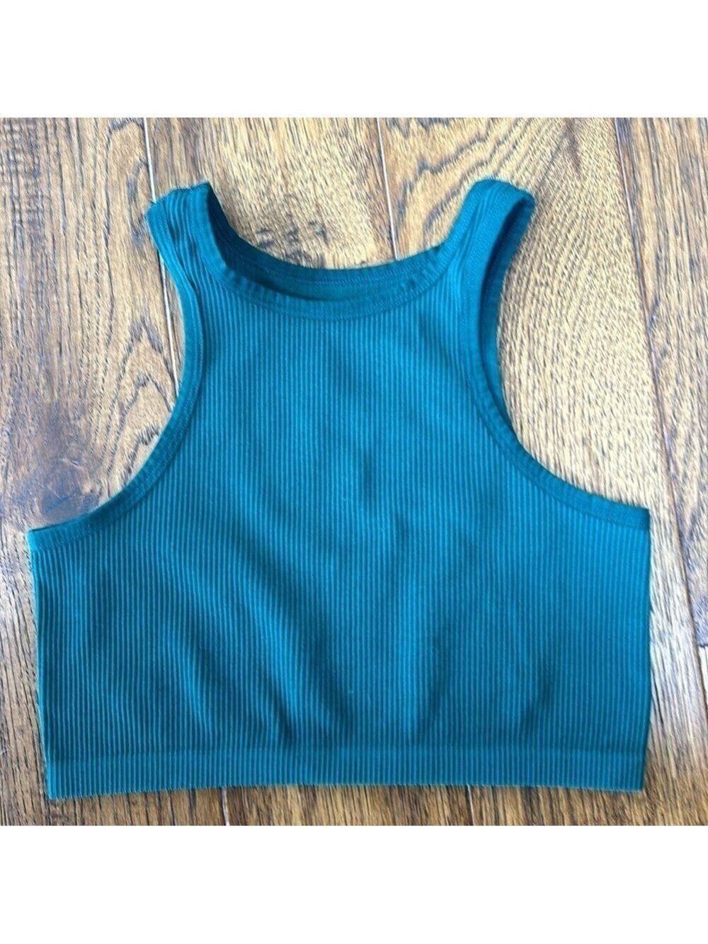 Urban Outfitters: Size M - Picture 5 of 5